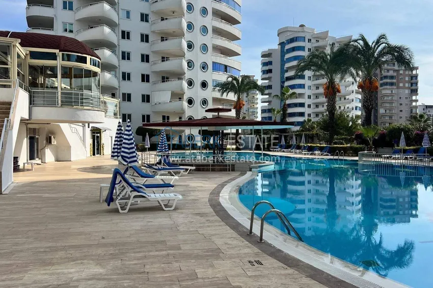 2+1 penthouse in Alanya, Mahmutlar district — furniture, 110 m² terrace, sea and mountain views 4 