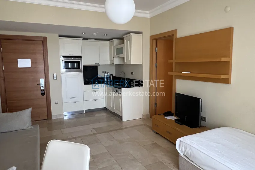 Purchase  1+1 apartment in Alanya — furniture, famous resort-style, Mahmutlar district 1 