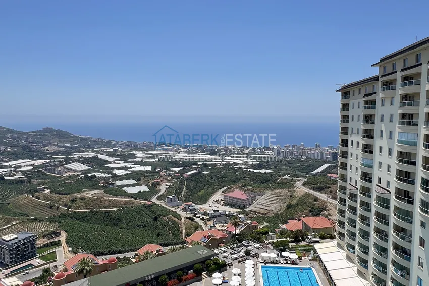 Purchase  1+1 apartment in Alanya — furniture, famous resort-style, Mahmutlar district 12 
