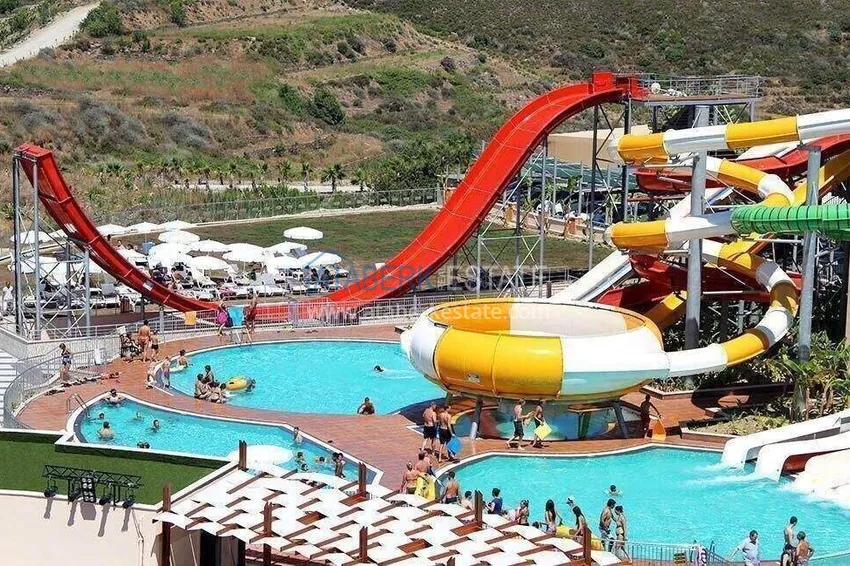 1+1 apartment in Alanya — furniture, famous resort-style, Mahmutlar district 9 