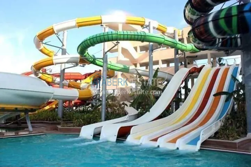 1+1 apartment in Alanya — furniture, famous resort-style, Mahmutlar district 10 
