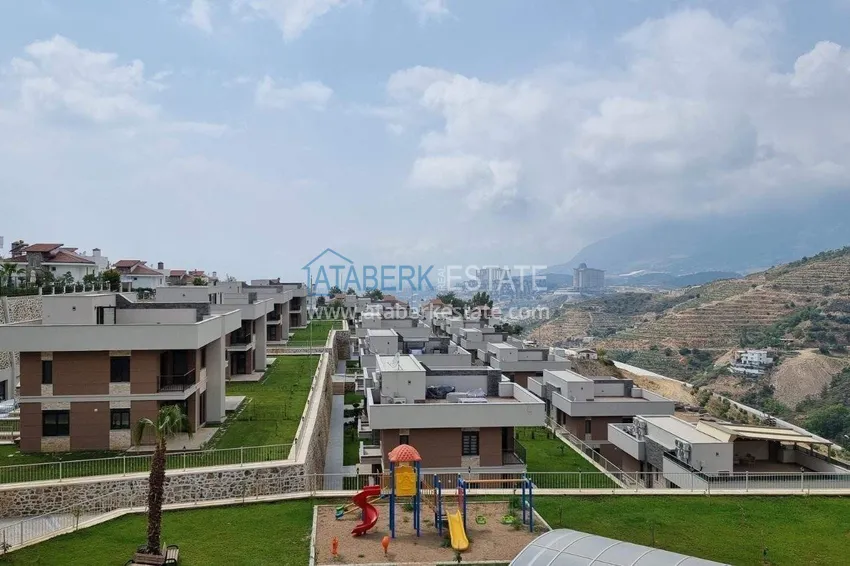 Villa 3+1 in Alanya, Kargicak district - for a residence permit, from the owner, furnished in a cottage complex  2 