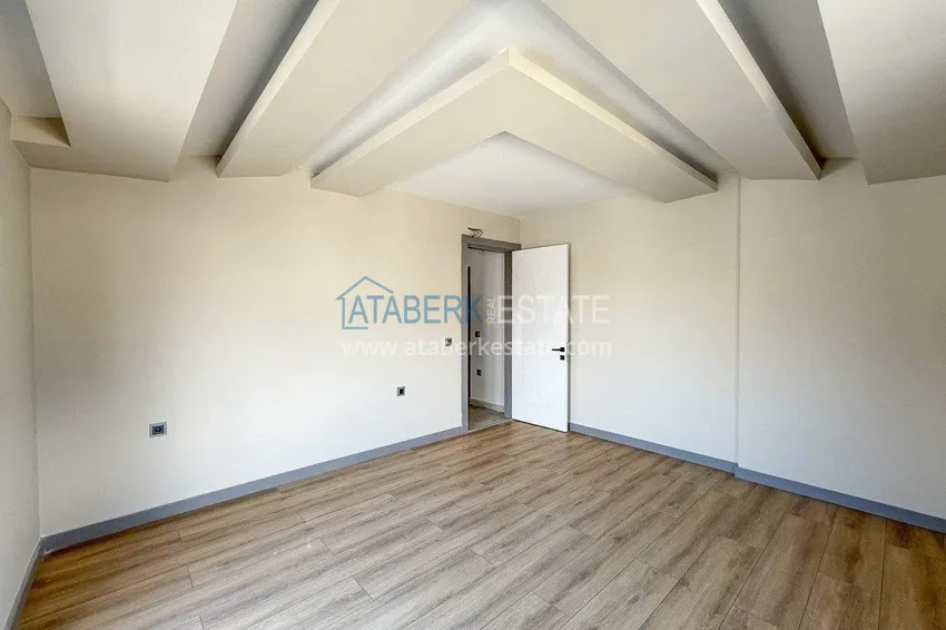 Purchase 4+1 panoramic penthouse duplex in the center of Alanya — the first coastal one, suitable for citizenship 15 
