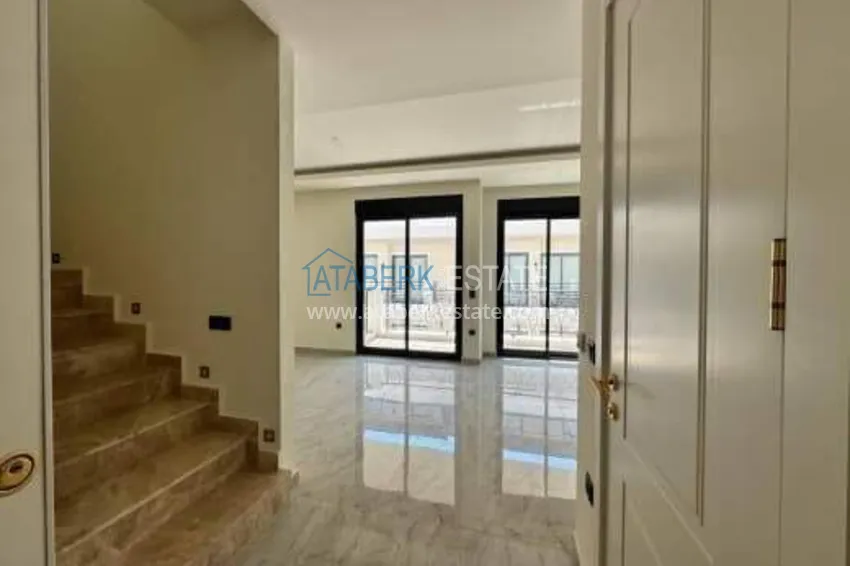 Purchase 2+1 duplex in the center of Alanya, Cleopatra beach area — complex with a rental license 2