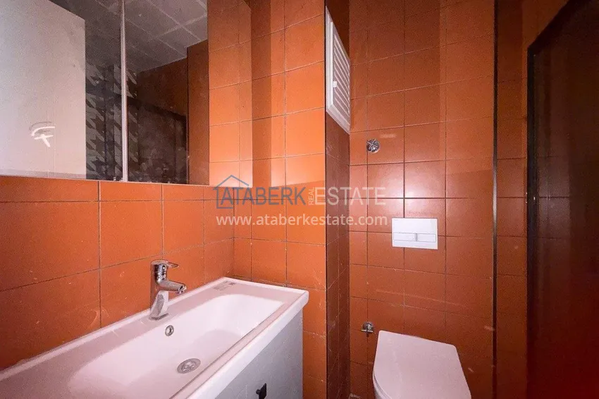 Purchase 4+1 panoramic penthouse duplex in the center of Alanya — the first coastal one, suitable for citizenship 27 