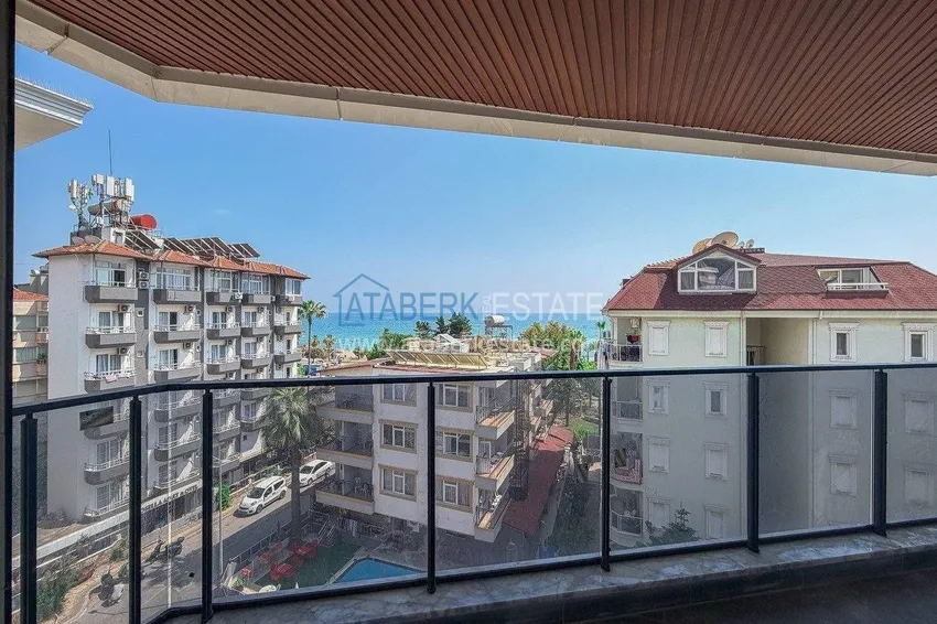 Purchase 4+1 panoramic penthouse duplex in the center of Alanya — the first coastal one, suitable for citizenship 29 