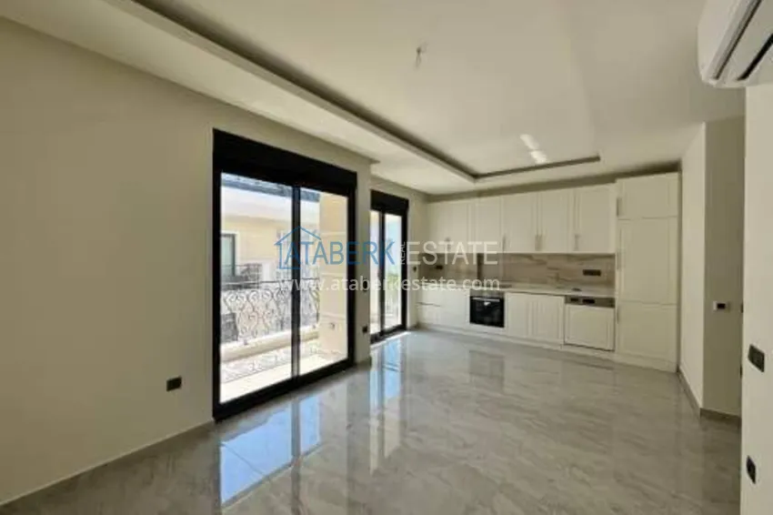 Purchase 2+1 duplex in the center of Alanya, Cleopatra beach area — complex with a rental license 3