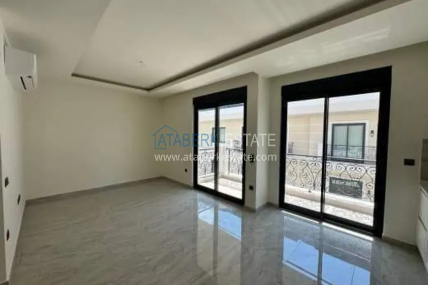 Purchase 2+1 duplex in the center of Alanya, Cleopatra beach area — complex with a rental license 5