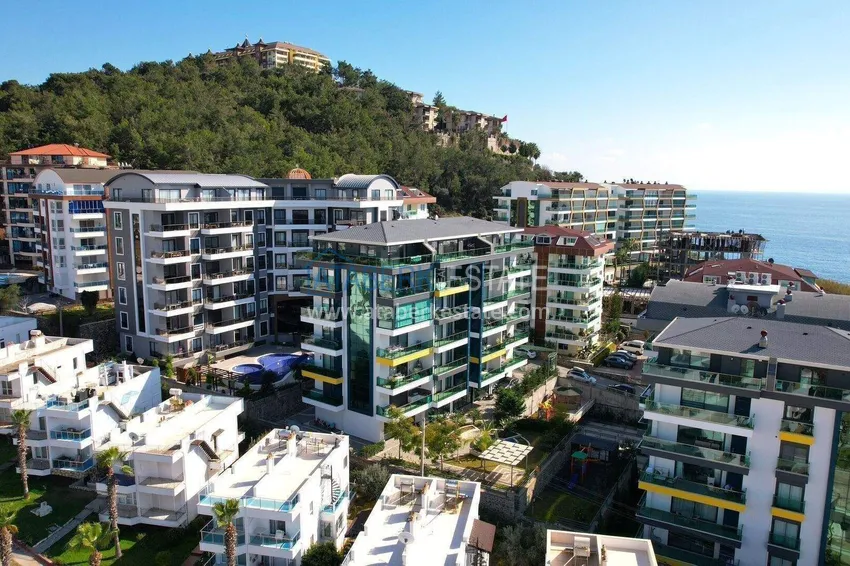 4+1 penthouse duplex in Alanya for citizenship and residence permit - the first coastal one, Kargicak district 1 
