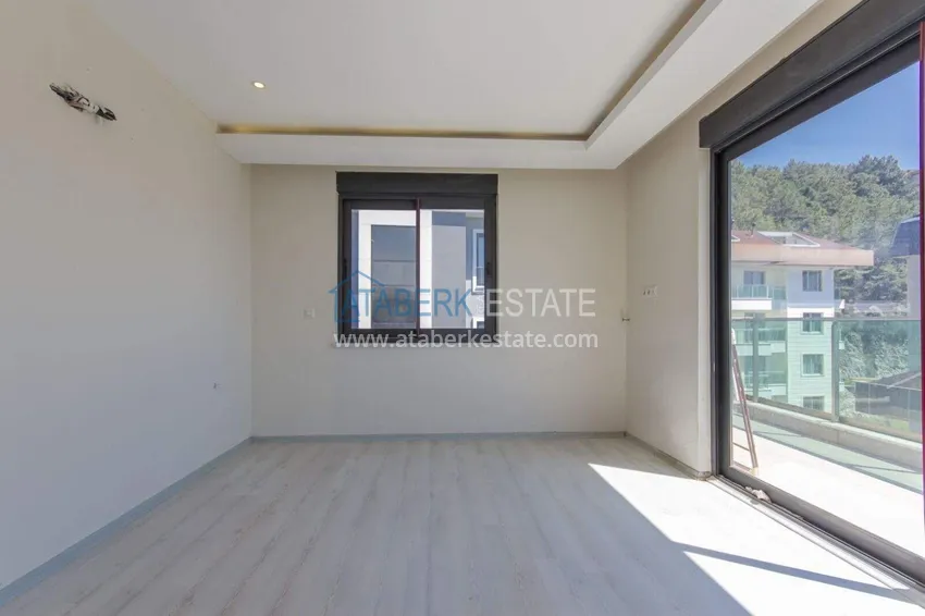 Purchase 4+1 penthouse duplex in Alanya for citizenship and residence permit - the first coastal one, Kargicak district 13 