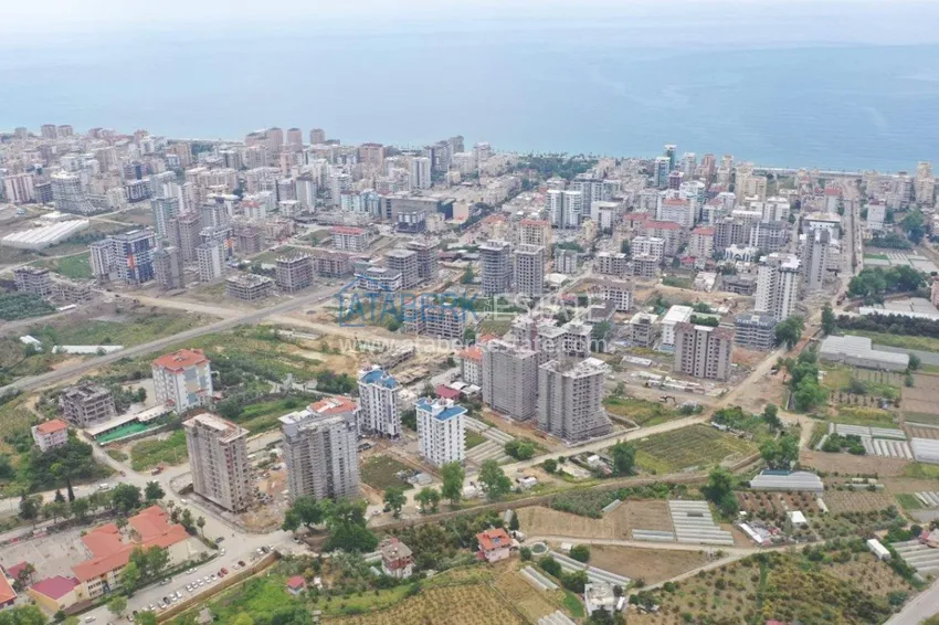 Apartments from a developer in Alanya with installments of up to 24 months - a complex under construction in the center of Mahmutlar 3 