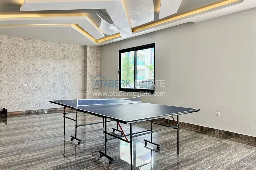4+1 penthouse duplex in Alanya for citizenship and residence permit - the first coastal one, Kargicak district 15 
