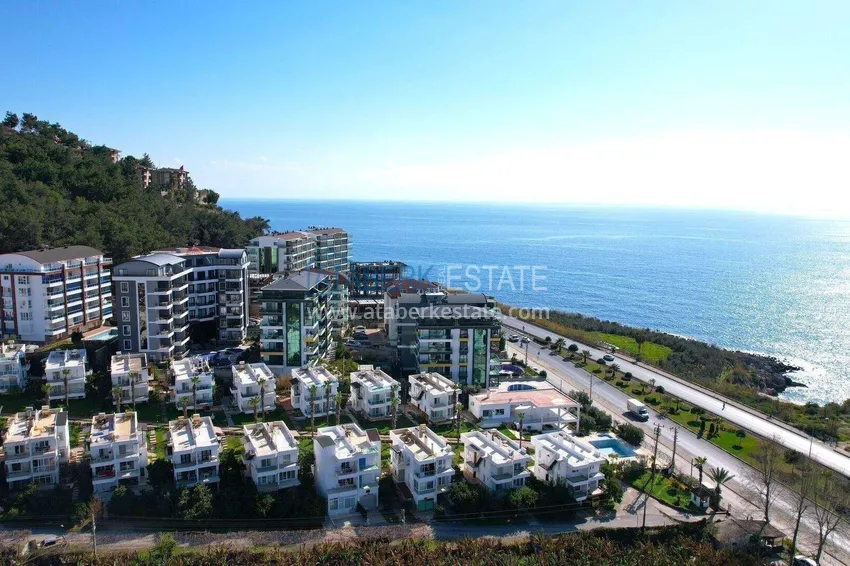 4+1 penthouse duplex in Alanya for citizenship and residence permit - the first coastal one, Kargicak district 2 