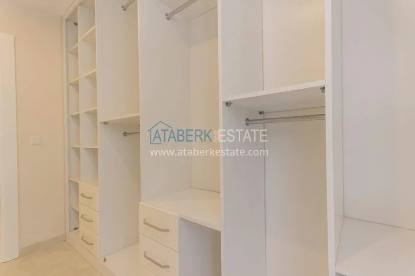 Purchase 4+1 penthouse duplex in Alanya for citizenship and residence permit - the first coastal one, Kargicak district 22 