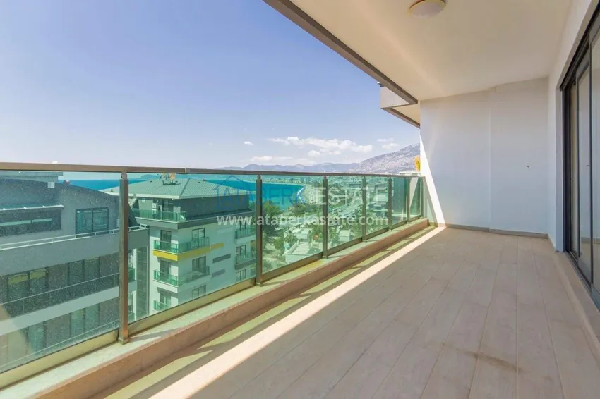 Purchase 4+1 penthouse duplex in Alanya for citizenship and residence permit - the first coastal one, Kargicak district 32 