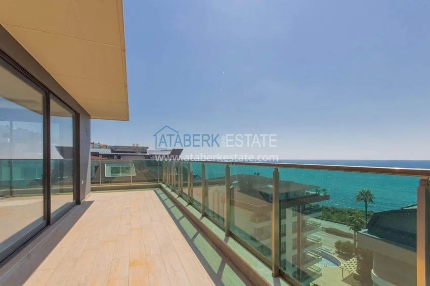 Purchase 4+1 penthouse duplex in Alanya for citizenship and residence permit - the first coastal one, Kargicak district 37 