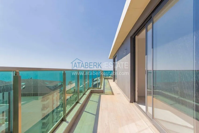 Purchase 4+1 penthouse duplex in Alanya for citizenship and residence permit - the first coastal one, Kargicak district 38 