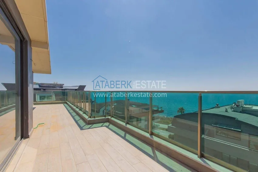 Purchase 4+1 penthouse duplex in Alanya for citizenship and residence permit - the first coastal one, Kargicak district 39 