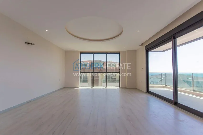 Purchase 4+1 penthouse duplex in Alanya for citizenship and residence permit - the first coastal one, Kargicak district 5 