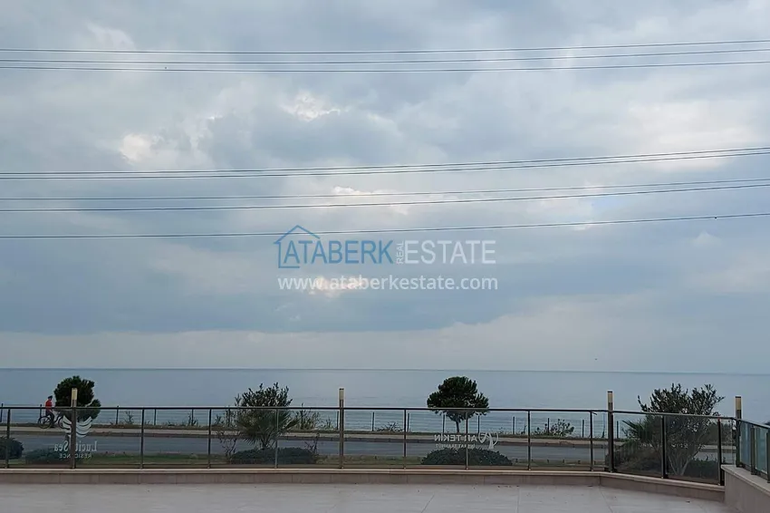 4+1 penthouse duplex in Alanya for citizenship and residence permit - the first coastal one, Kargicak district 8 