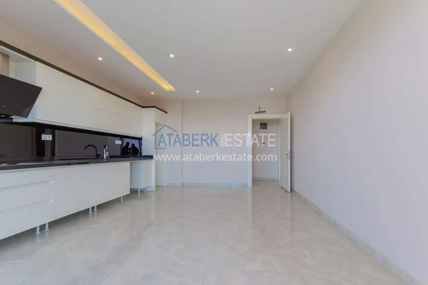 Purchase 4+1 penthouse duplex in Alanya for citizenship and residence permit - the first coastal one, Kargicak district 10 