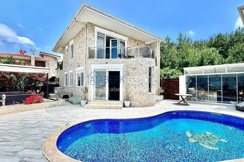 5+1 furnished villa in Alanya, Kargicak district 1