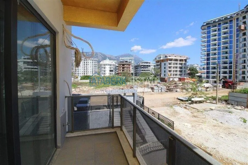Purchase 1+1 apartments in Alanya for citizenship — finely finished, Mahmutlar district 8 