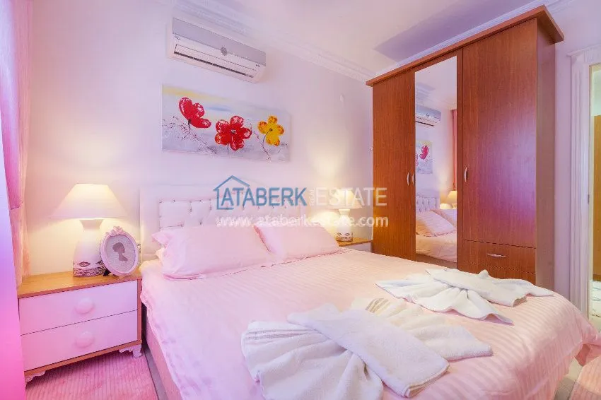 Purchase Четырехкомнатная квартира с отдельной кухней в европейском районе Оба 8 