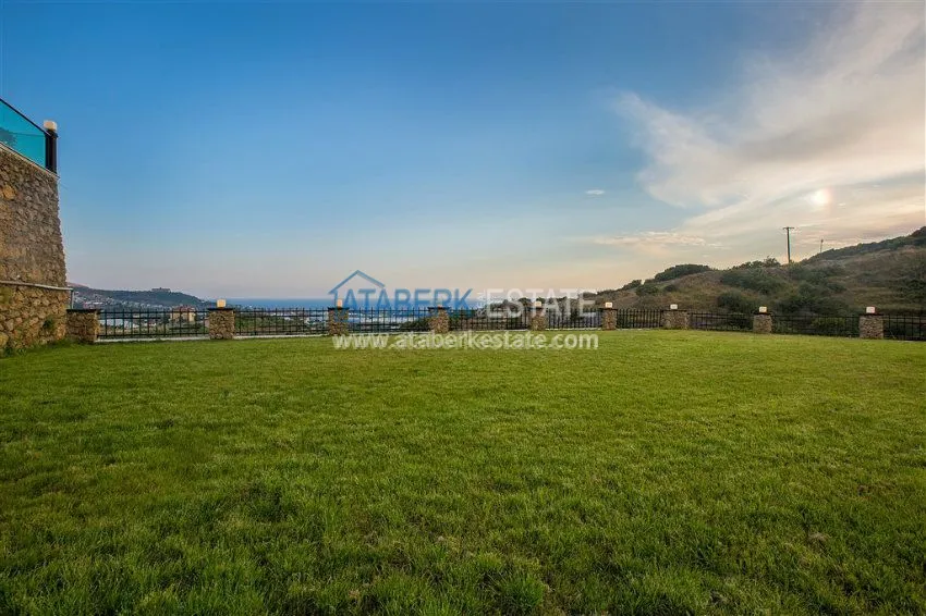 Purchase  Luxury cottage on the Mediterranean coast 2 