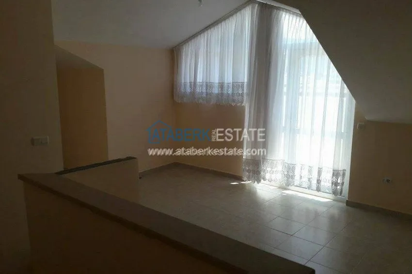 Purchase Duplex, which has an area of 200 sq. m., in Oba 6 