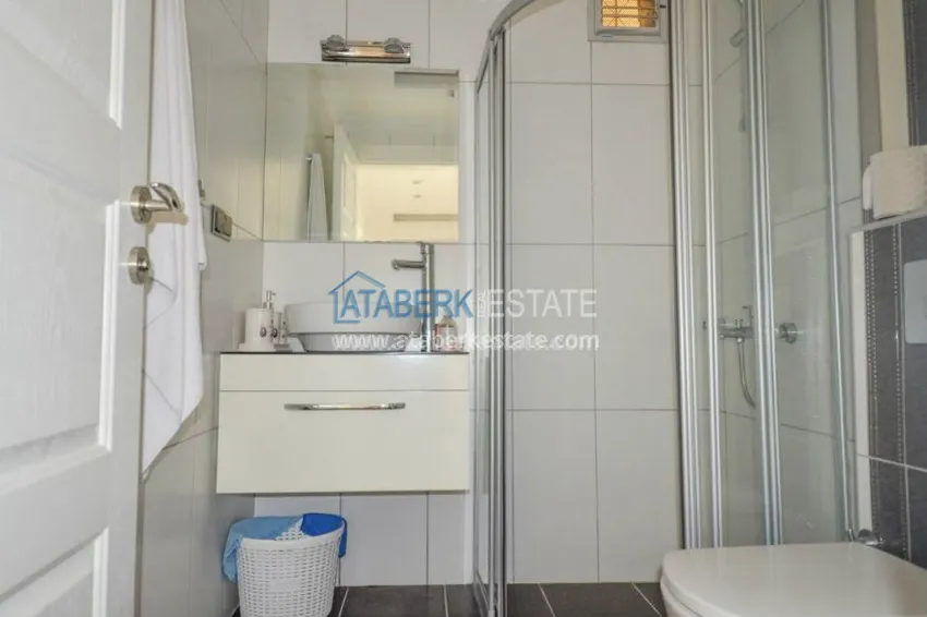 Purchase Apartment with furniture on the main street, located 100 meters from the beaches 4 