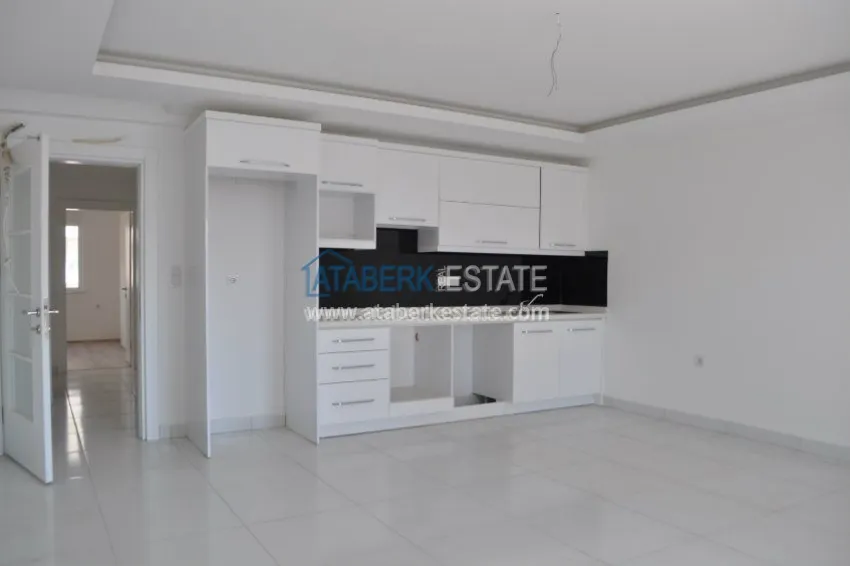 Purchase  Трехкомнатная квартира в современном комплексе Махмутлара 4 