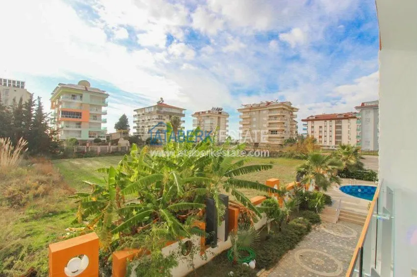 Purchase  1+1 apartment in a comfortable complex on the first coastline 1 