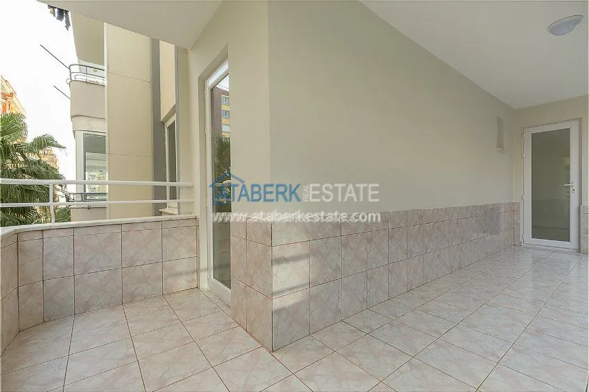 Purchase  Просторная 2+1 после ремонта в городском доме на проспекте Барбаросса 12 