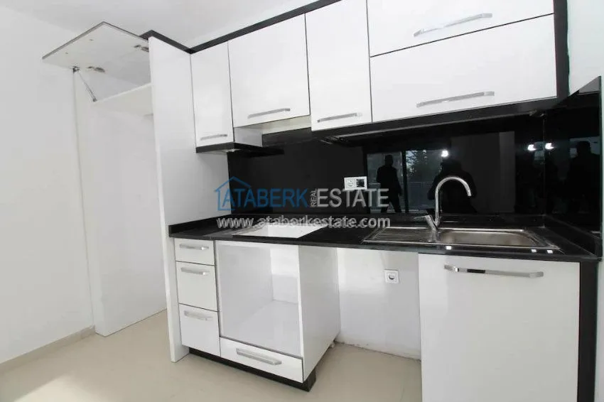 Purchase  1+1 apartment in a comfortable complex on the first coastline 2 