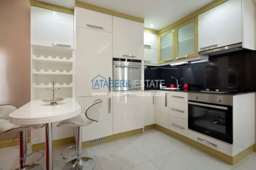 Purchase Элитные квартиры в престижном комплексе у пляжа Клеопатры в Алании 3 