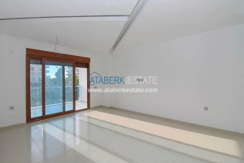 Purchase  1+1 apartment in a comfortable complex on the first coastline 3 