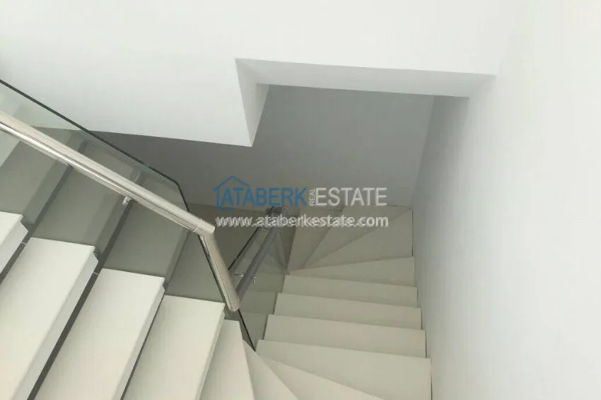 Purchase  Дуплекс  с тремя спальнями в современном комплексе. 5 