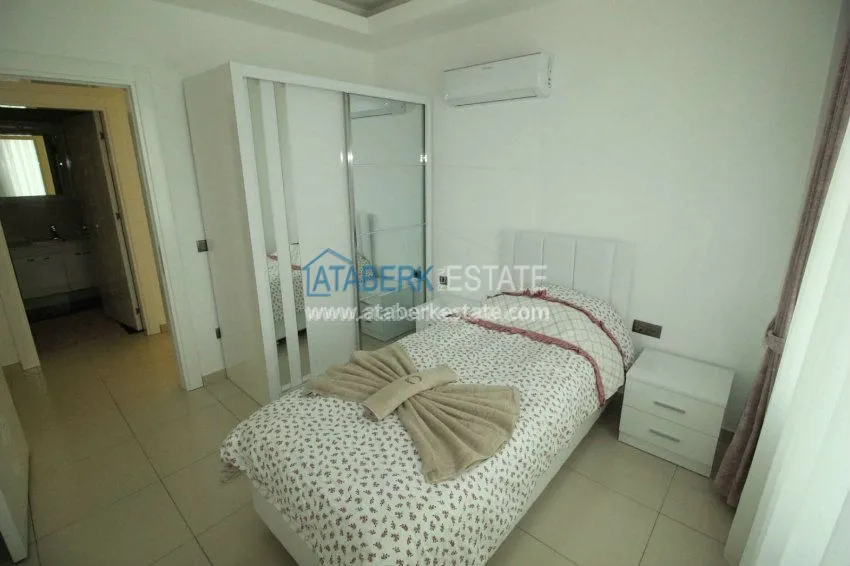 Purchase 2+1 apartment with panoramic sea views in Tosmur 7 