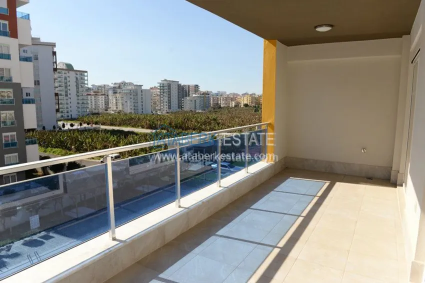 Purchase Two-bedroom apartmenin a modern complex in Mahmutlar 5 