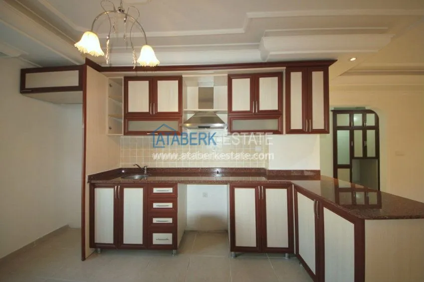 Purchase  Квартира на третьем этаже в доме с бассейном 9 