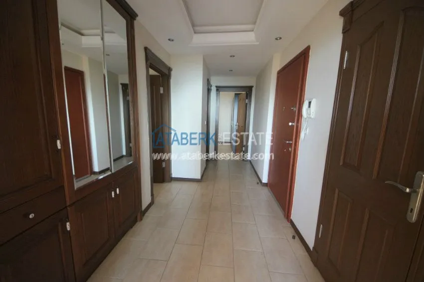 Purchase Furnished beachfront 2+1 apartment in Mahmutlar 5 