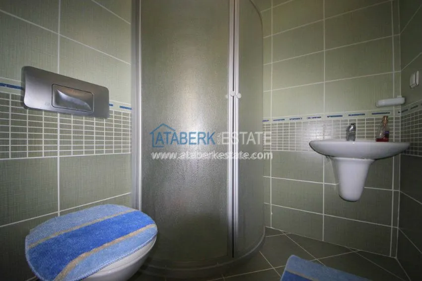 Purchase Furnished beachfront 2+1 apartment in Mahmutlar 11 