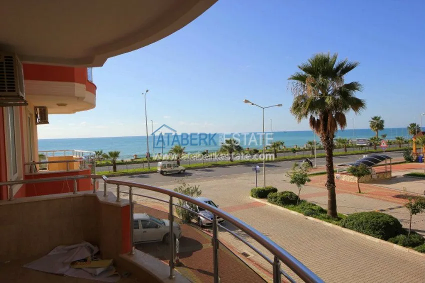 Purchase Furnished beachfront 2+1 apartment in Mahmutlar 15 