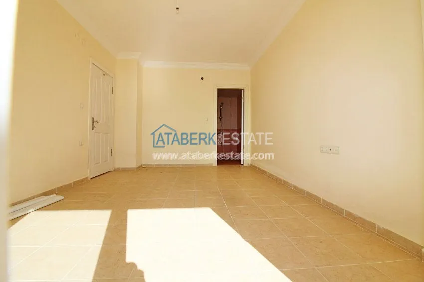 Purchase  Просторная квартира с двумя спальнями и отдельной кухней от собственника в Махмутларе. Всего 70 м до моря! 3 