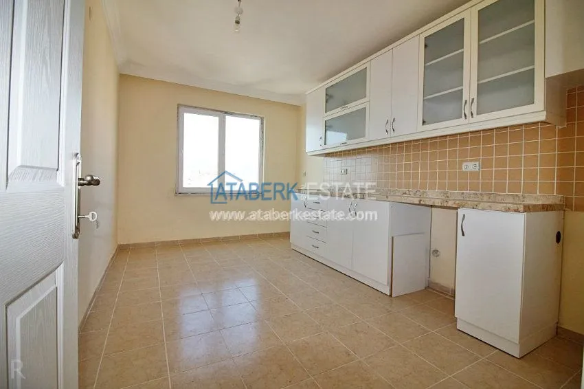 Purchase  Просторная квартира с двумя спальнями и отдельной кухней от собственника в Махмутларе. Всего 70 м до моря! 6 