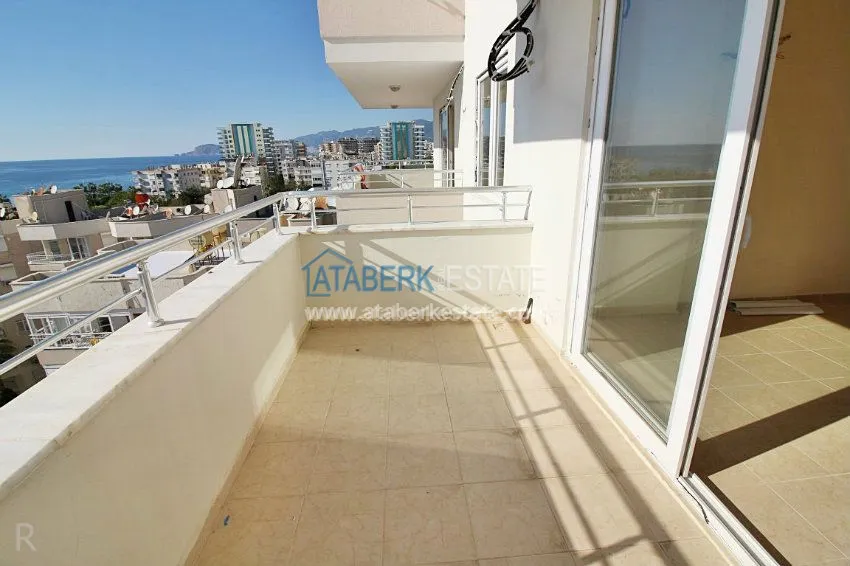 Purchase  Просторная квартира с двумя спальнями и отдельной кухней от собственника в Махмутларе. Всего 70 м до моря! 7 