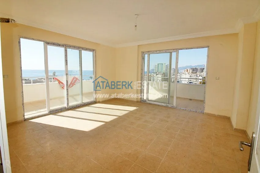 Purchase  Просторная квартира с двумя спальнями и отдельной кухней от собственника в Махмутларе. Всего 70 м до моря! 11 