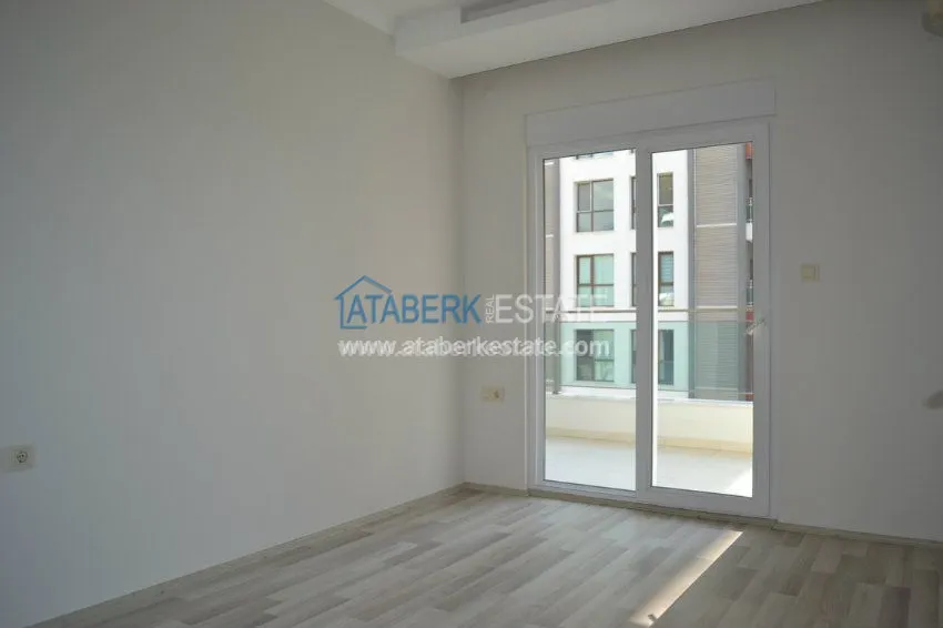 Purchase  Апартаменты планировкой 2+1 на 8этаже в комплексе Голд Сан 28 