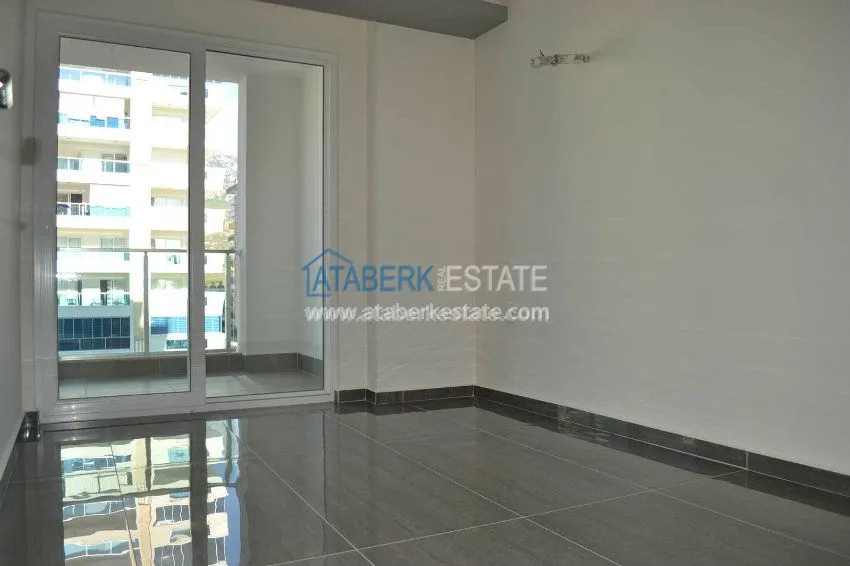 Purchase  Апартаменты 1+1 в Элитном комплексе Махмутлар 8 